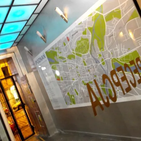 Hostel Art Πόζναν