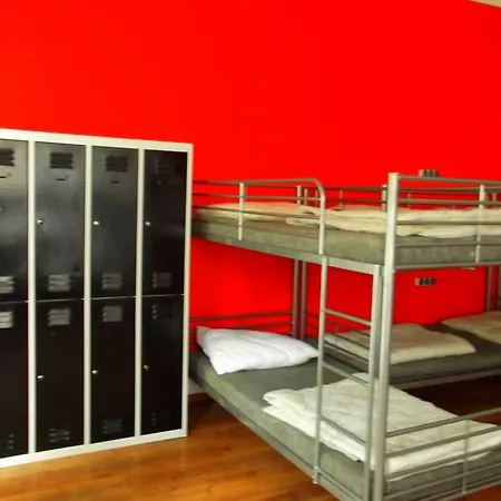Hostel Art Πόζναν