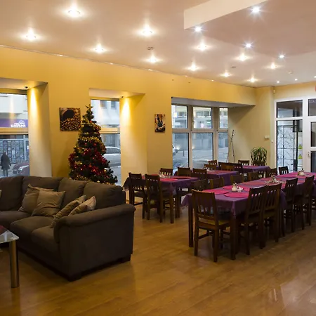 Art אכסניה פוזנן